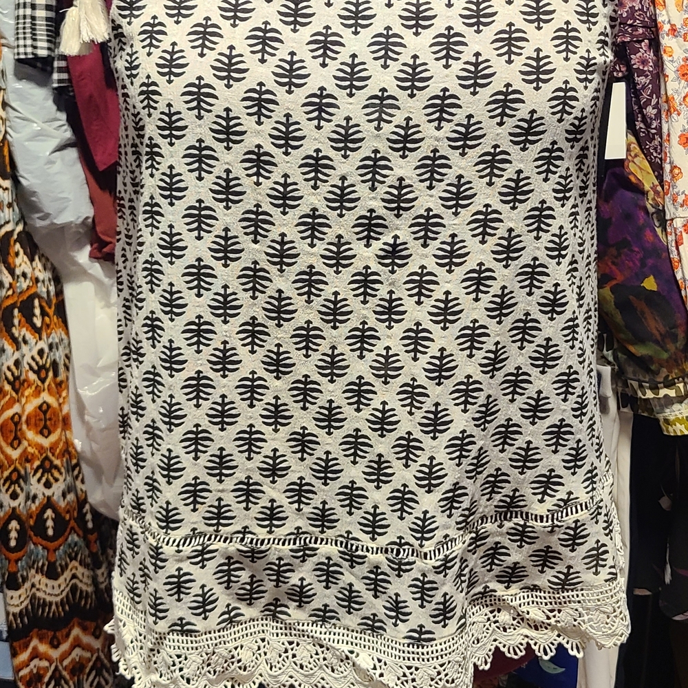 Old Navy Black and White Printed Tank with Tie Detail